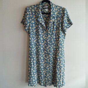 Clues Collections Vintage Blue Daisey Print Button Front Midi Dress